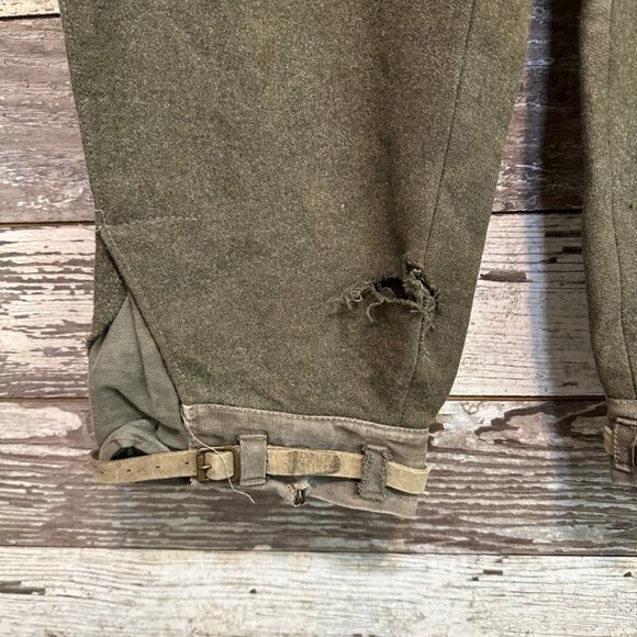 Vintage WWII 40s Wool Military Army Green Cargo Pants w/ Leather Ankle Straps - Picture 4 of 9